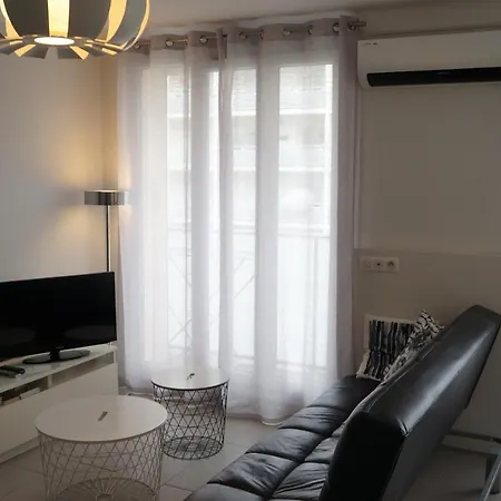 Appartement T1 Moderne Des Catalans